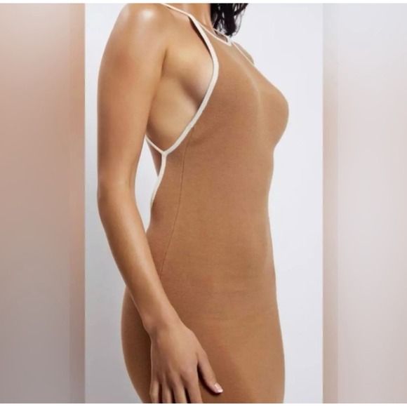 Meshki Heidi Contrast Binding Knitted Open Back Strappy Midi Dress Tan Size XS - Picture 3 of 9